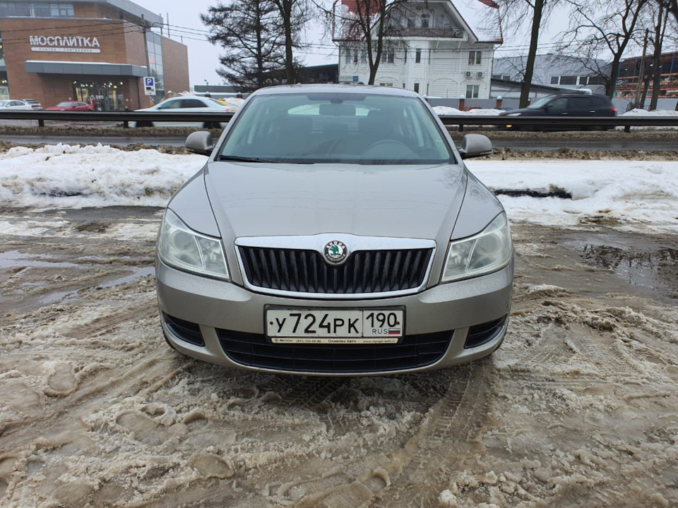 Установка противотуманных фар — Skoda Octavia A5 Mk2, 1,8 л, 2011 года ...