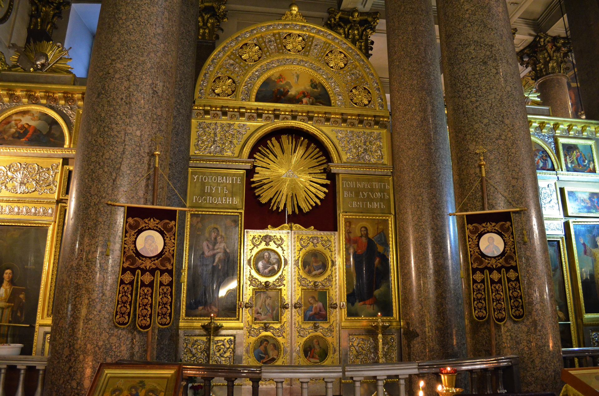 питер казанский собор внутри