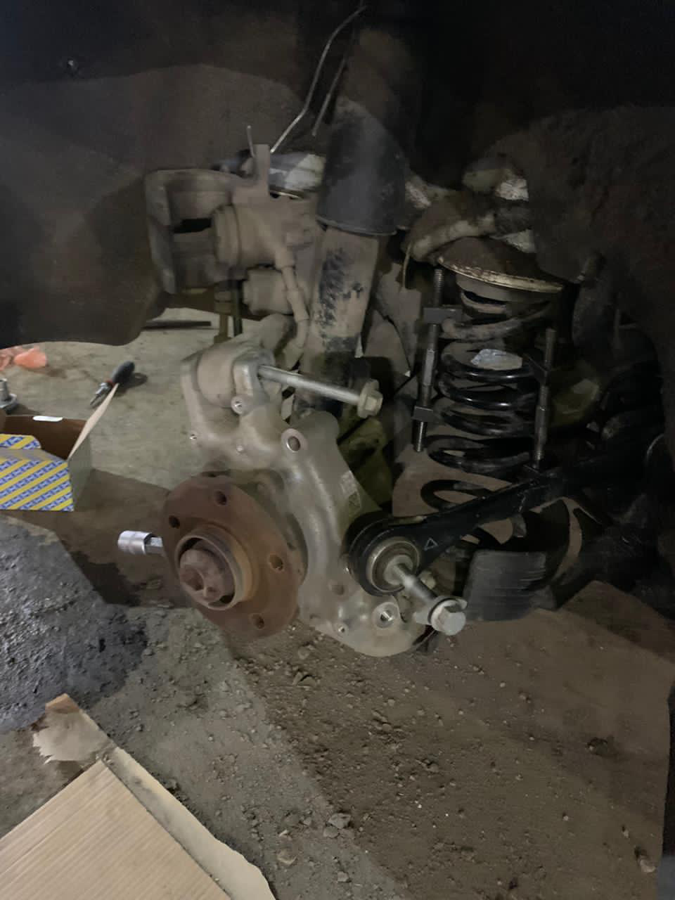 Замена заднего ступичного подшипника Ауди а4 б8 allroad — Audi A4 ...