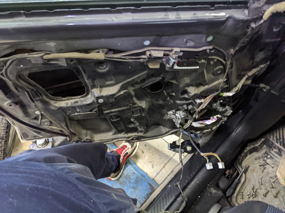 Ремонт фиксатора двери — Mazda 3 (1G) BK, 2 л, 2006 года | запчасти ...