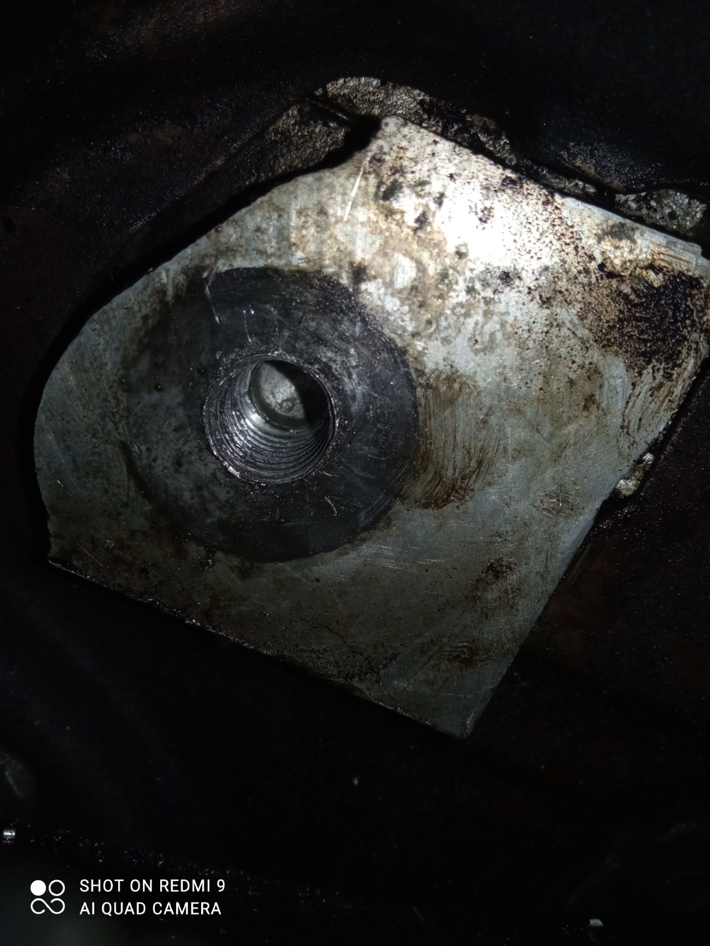 Замена шпильки натяжного ролика — DRIVE2