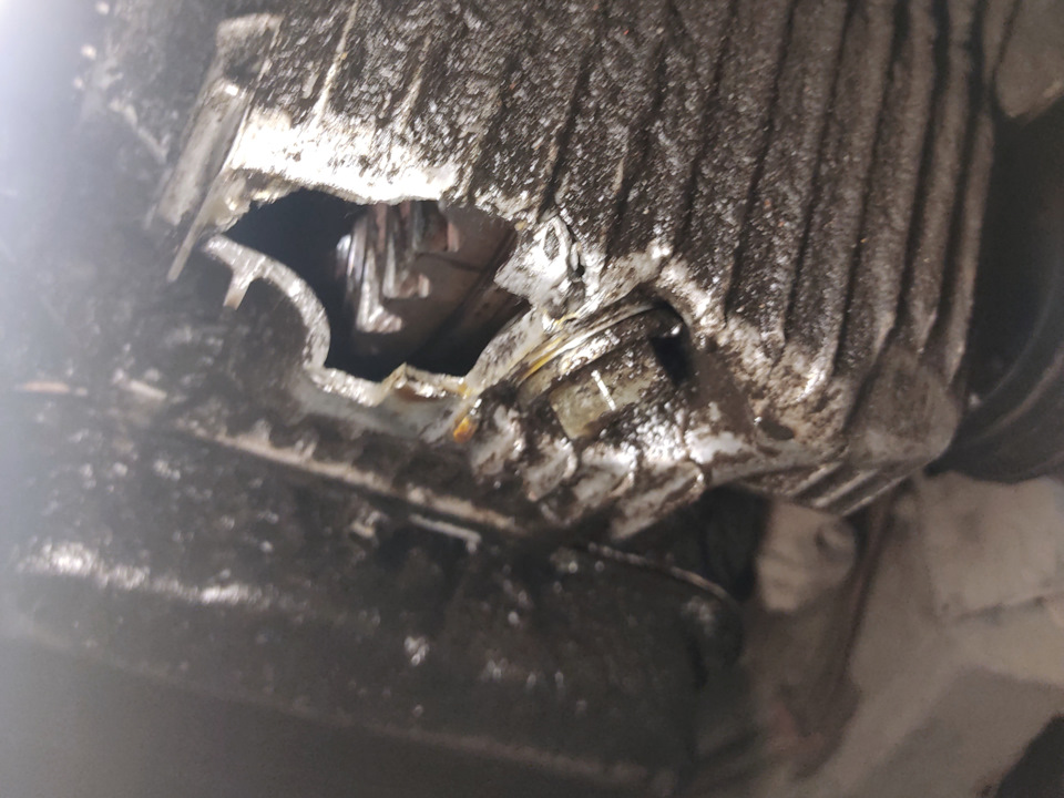 Никогда такого не было и вот опять — Москвич Юрий Долгорукий, 3 л, 1997 ...