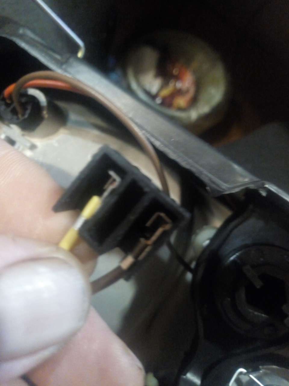 Про новые фары. часть 2. Небольшая доработка. Патроны ламп ...