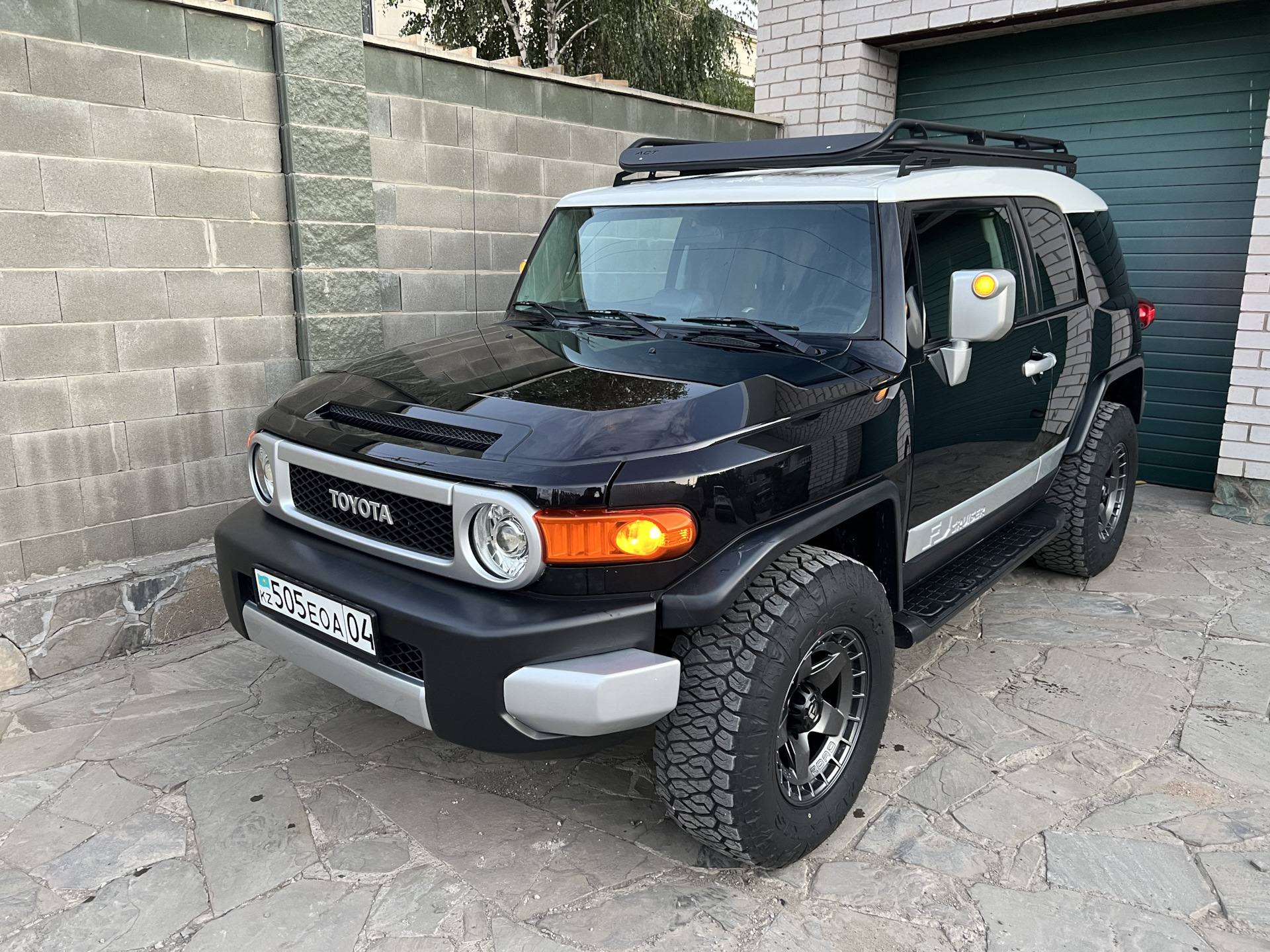 Бушвакеры на FJ Cruiser