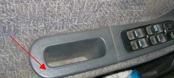 Как снять ручку дэу нексия Ручки дверей - Daewoo Nexia, 1,5 л, 2006 года поломка DRIVE2