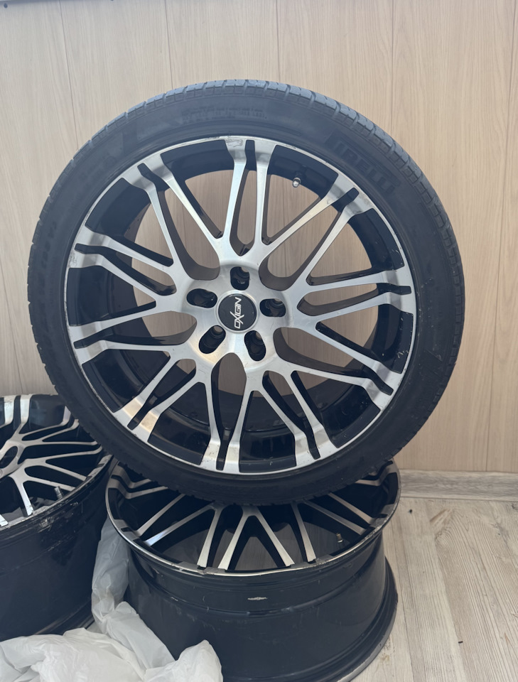 Литые диски Oxigin 9,5Jx19 ET36 5x120 на BMW 3 series (F30), BMW 5 ...