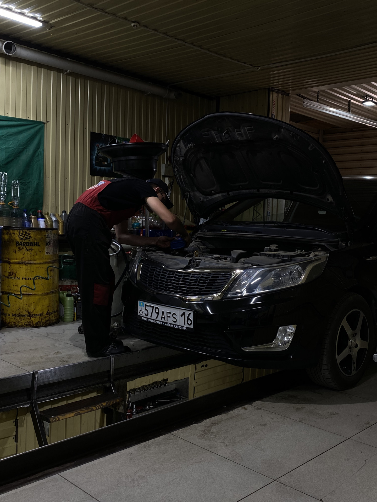 Замена масла в ГУРе — KIA Rio (3G), 1,6 л, 2013 года | плановое ТО | DRIVE2