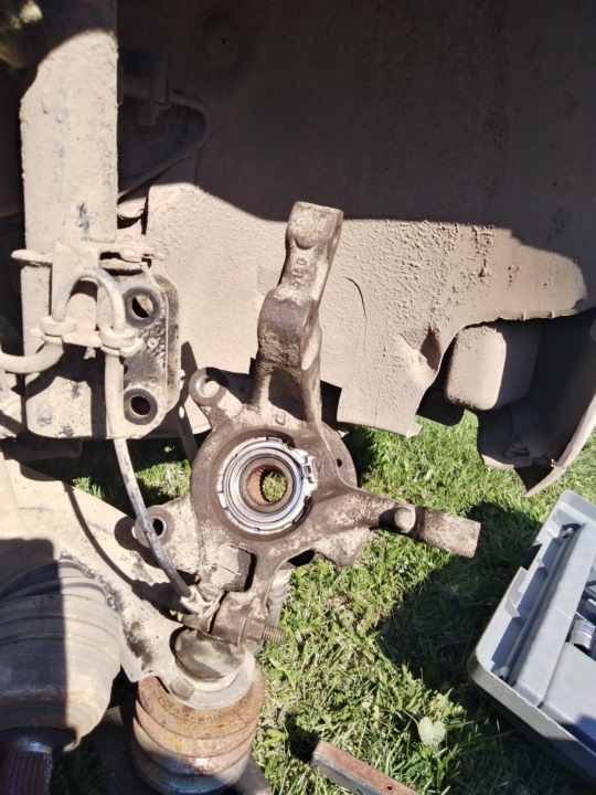 Замена переднего ступичного подшипника и сколько они живут на Modus'e ...