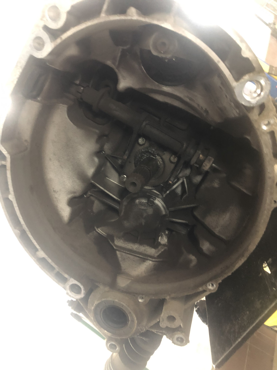 Скоростя не включаются? Нет не слышал!:) — Lada Приора хэтчбек, 1,6 л ...