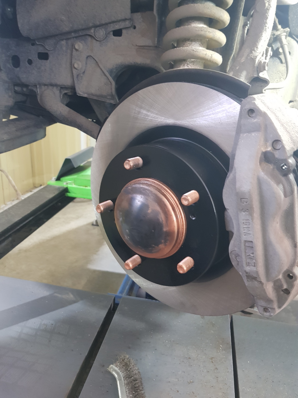 Колодки и диски под замену — Toyota Land Cruiser 200, 4,5 л, 2012 года ...