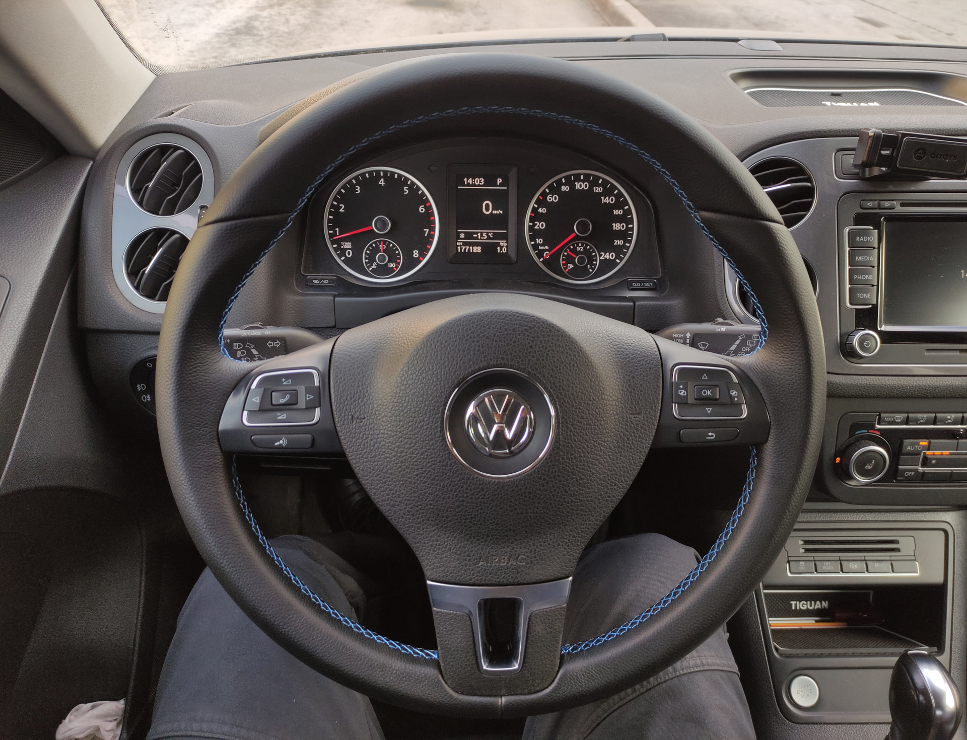 Руль — преображение — Volkswagen Tiguan (1G), 2 л, 2012 года | стайлинг ...