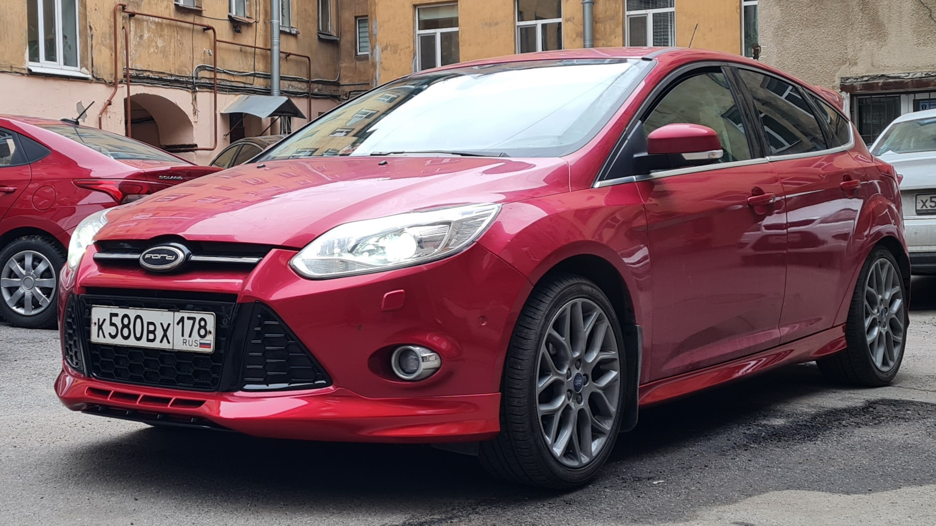 Ford Focus III Hatchback 1.6 бензиновый 2011 | Red Line 🍬 на DRIVE2