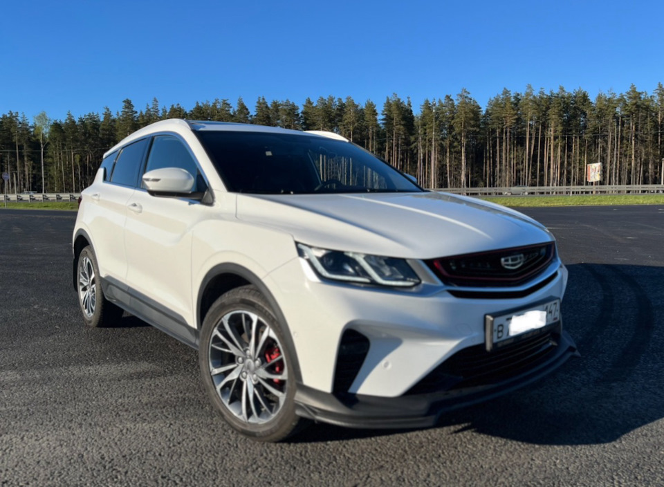 Geely atlas pro 2023. Каско на джили. Каско на джили. Джили оранжевая. Каско на джили.