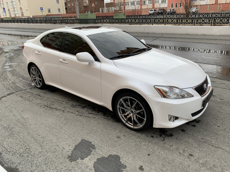 Обучение люка lexus is250