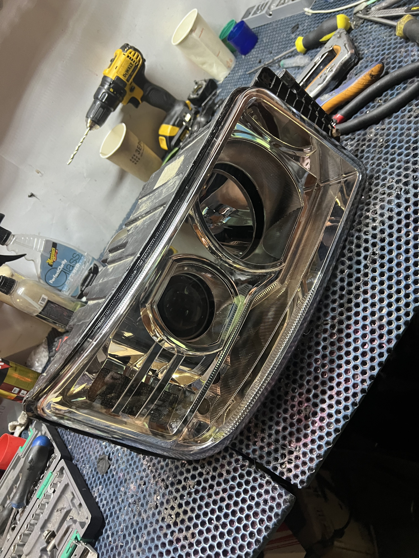 замена стекла на фаре Камаз — Procarstudio.ru на DRIVE2