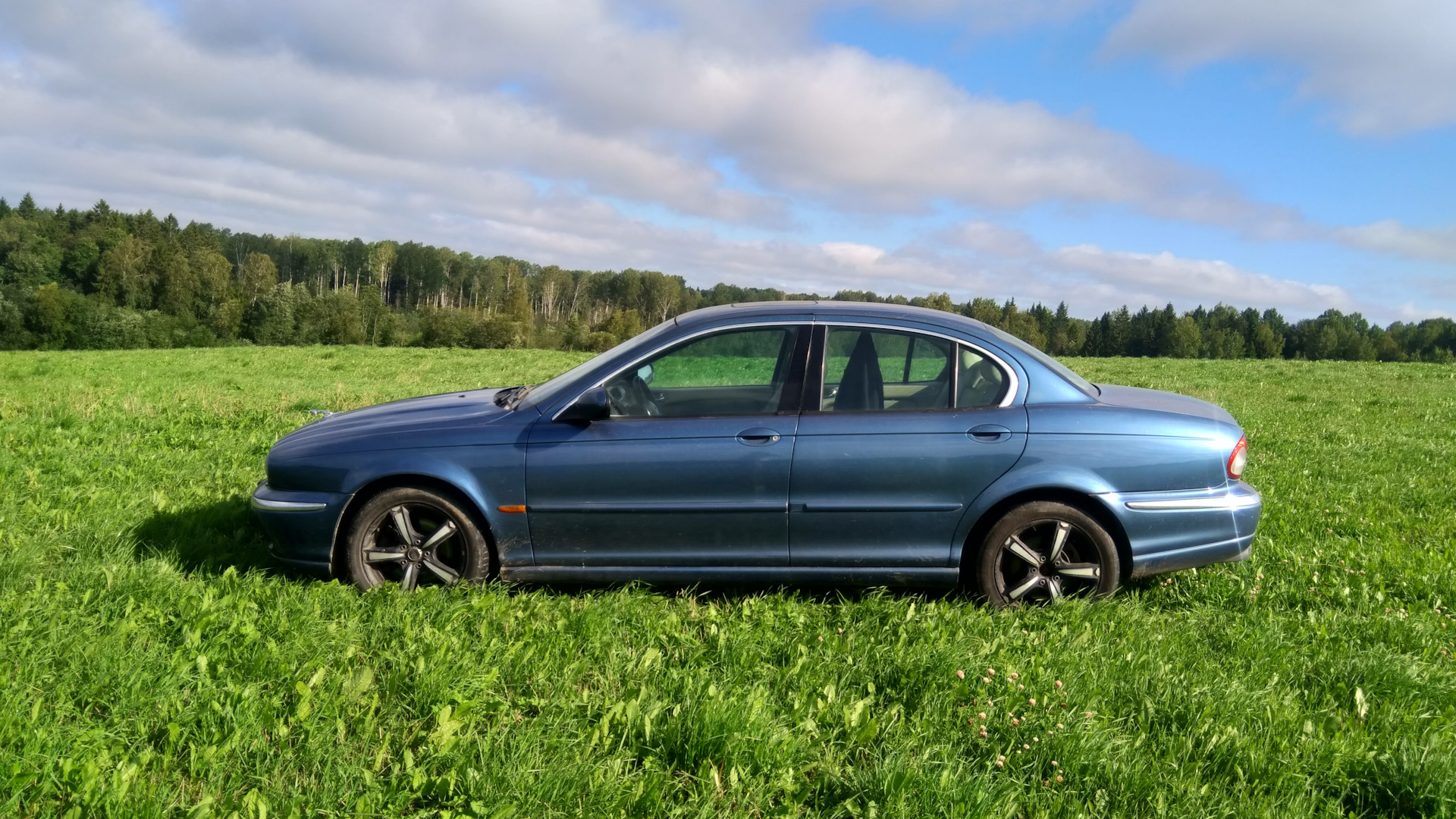 Продажа Jaguar X-Type 2002 (бензин, МКПП) — с историей обслуживания —  DRIVE2.RU