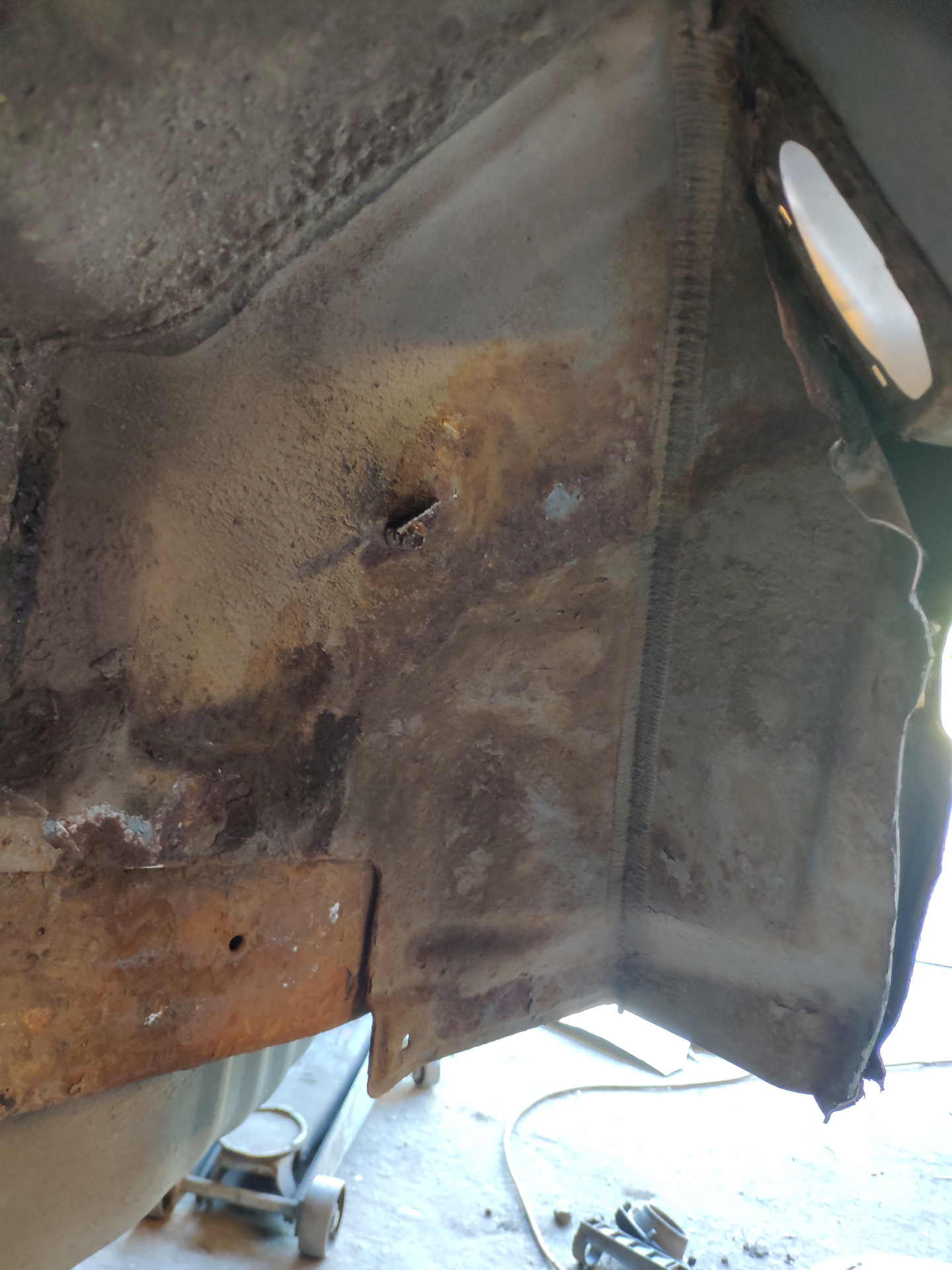 Замена заднего сайлентблока нижнего левого рычага. — Toyota Corolla ...