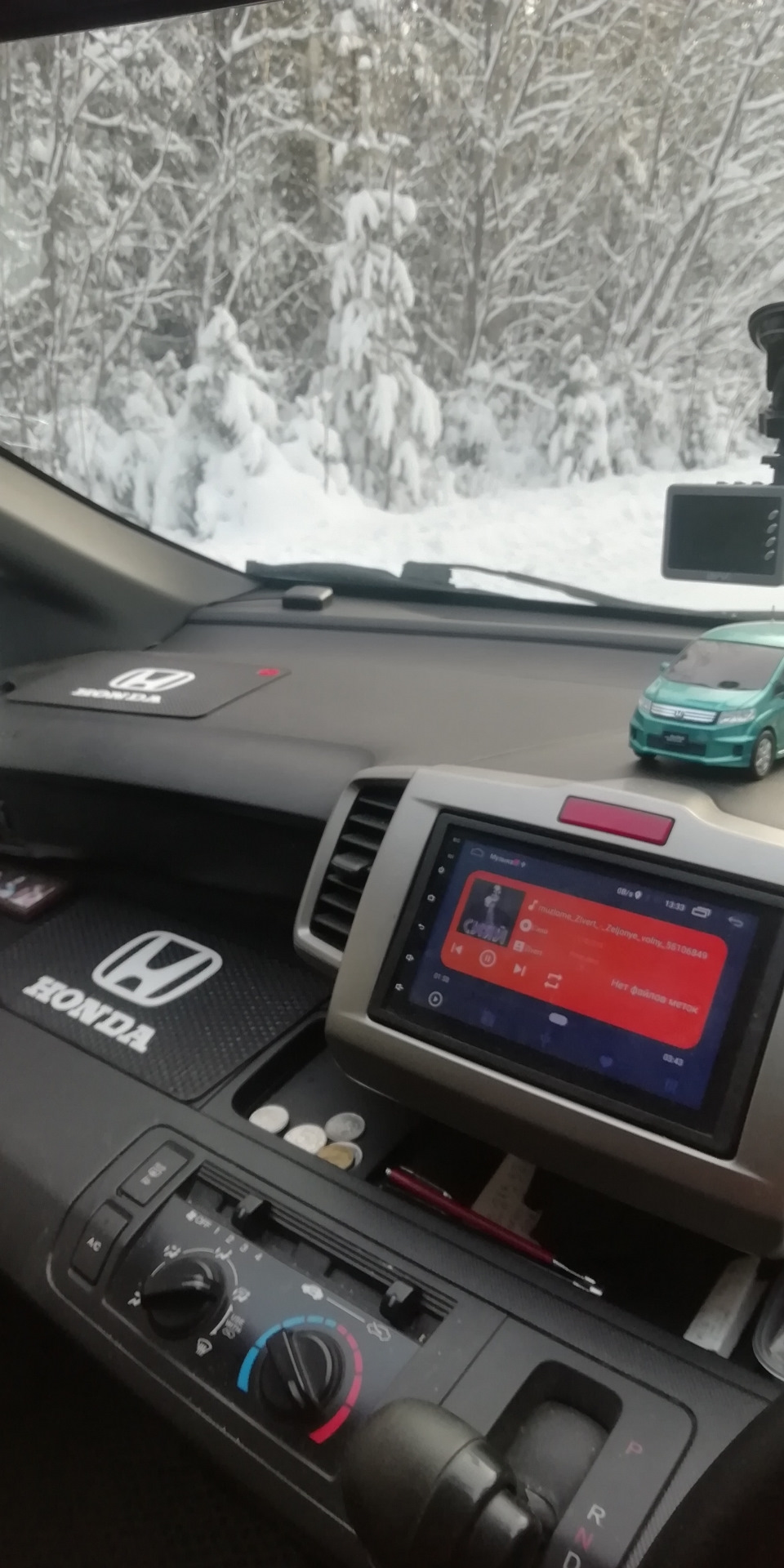 Вид из кабины — Honda Freed Spike