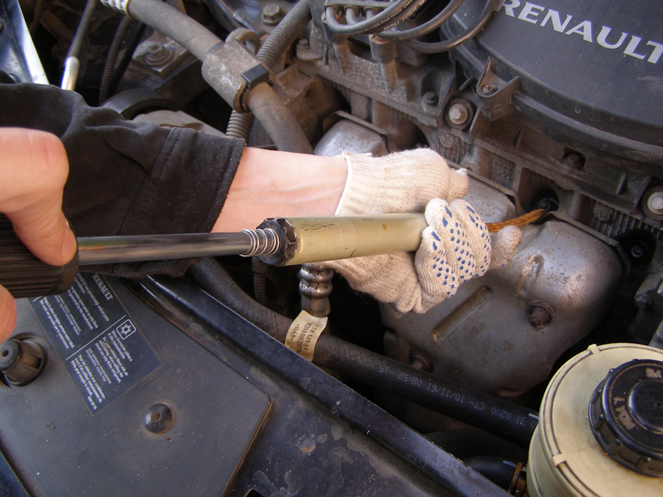 продувка насосом — Renault Sandero 1G