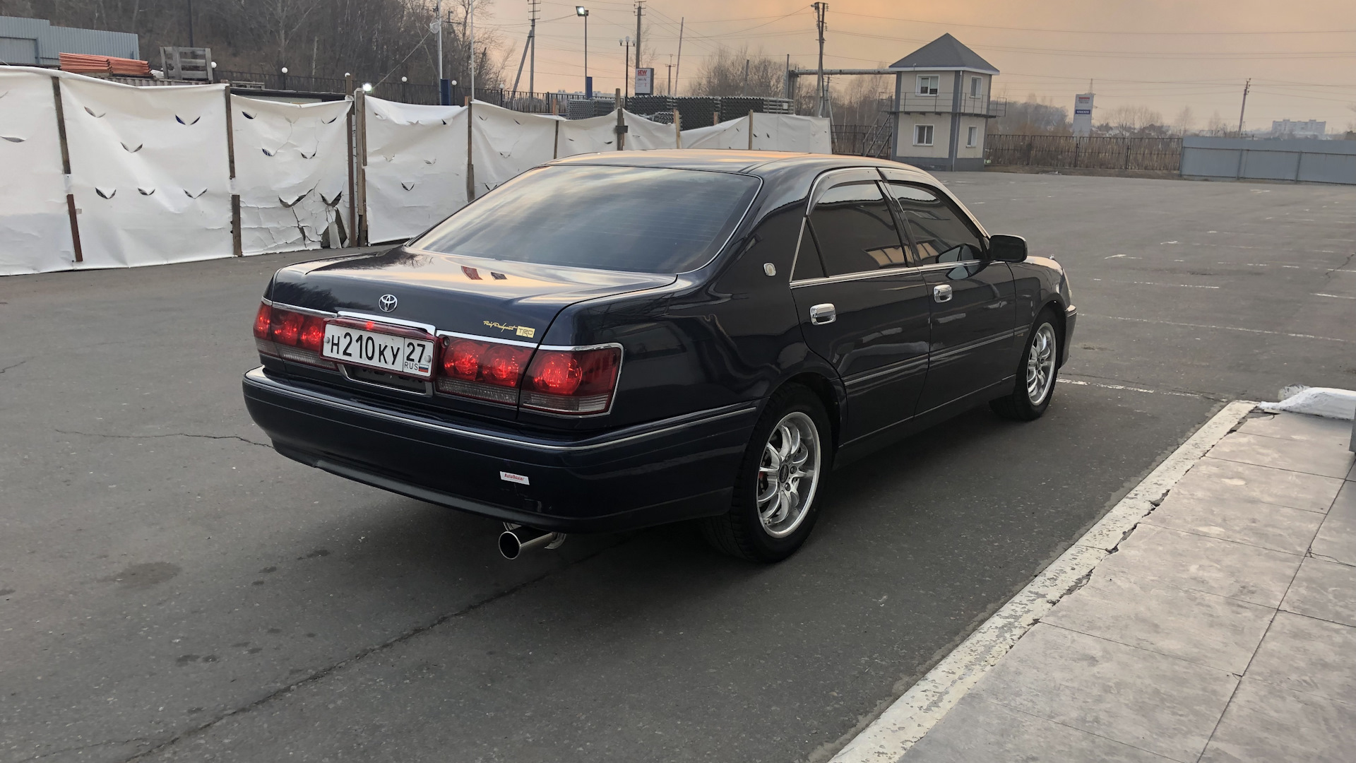 Toyota Crown (S170) 3.0 бензиновый 2000 | Синий 💎 на DRIVE2