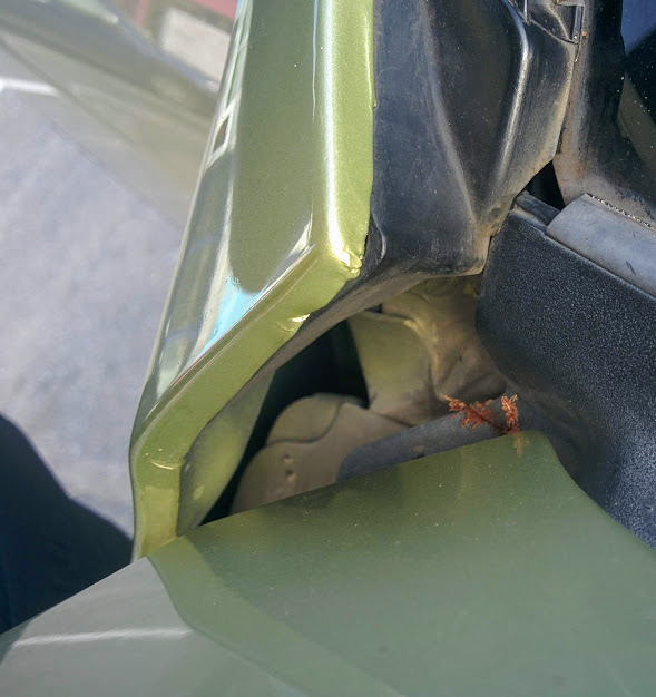 Заломы металла, толщина кромки явно отличается от оригинала — Hyundai Elantra (3G)