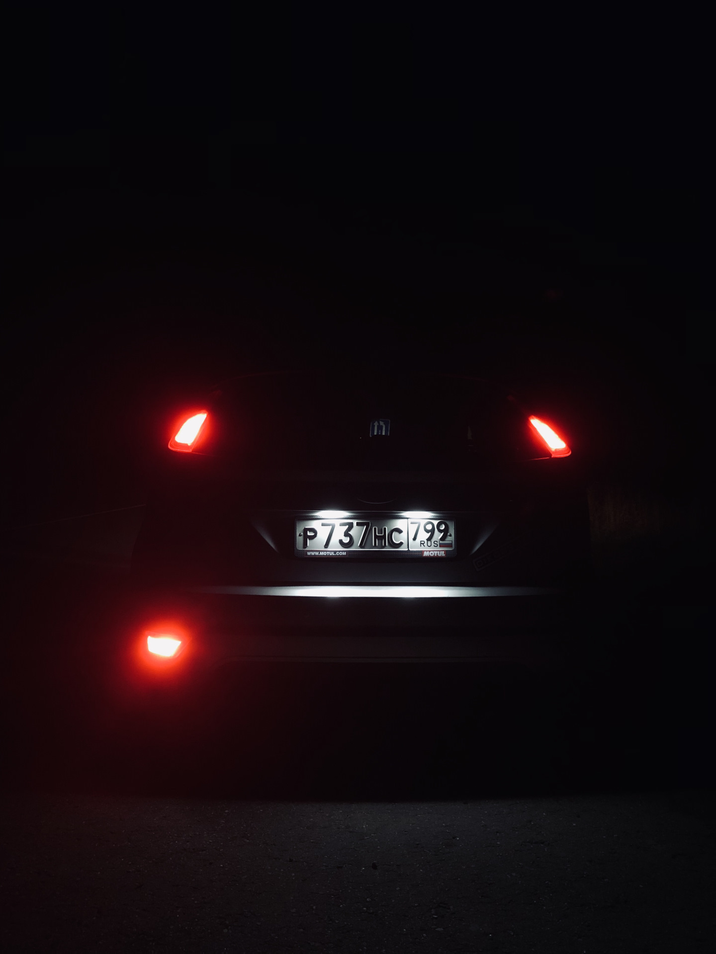 ford-focus-ii-hatchback-1-6-2010-drive2