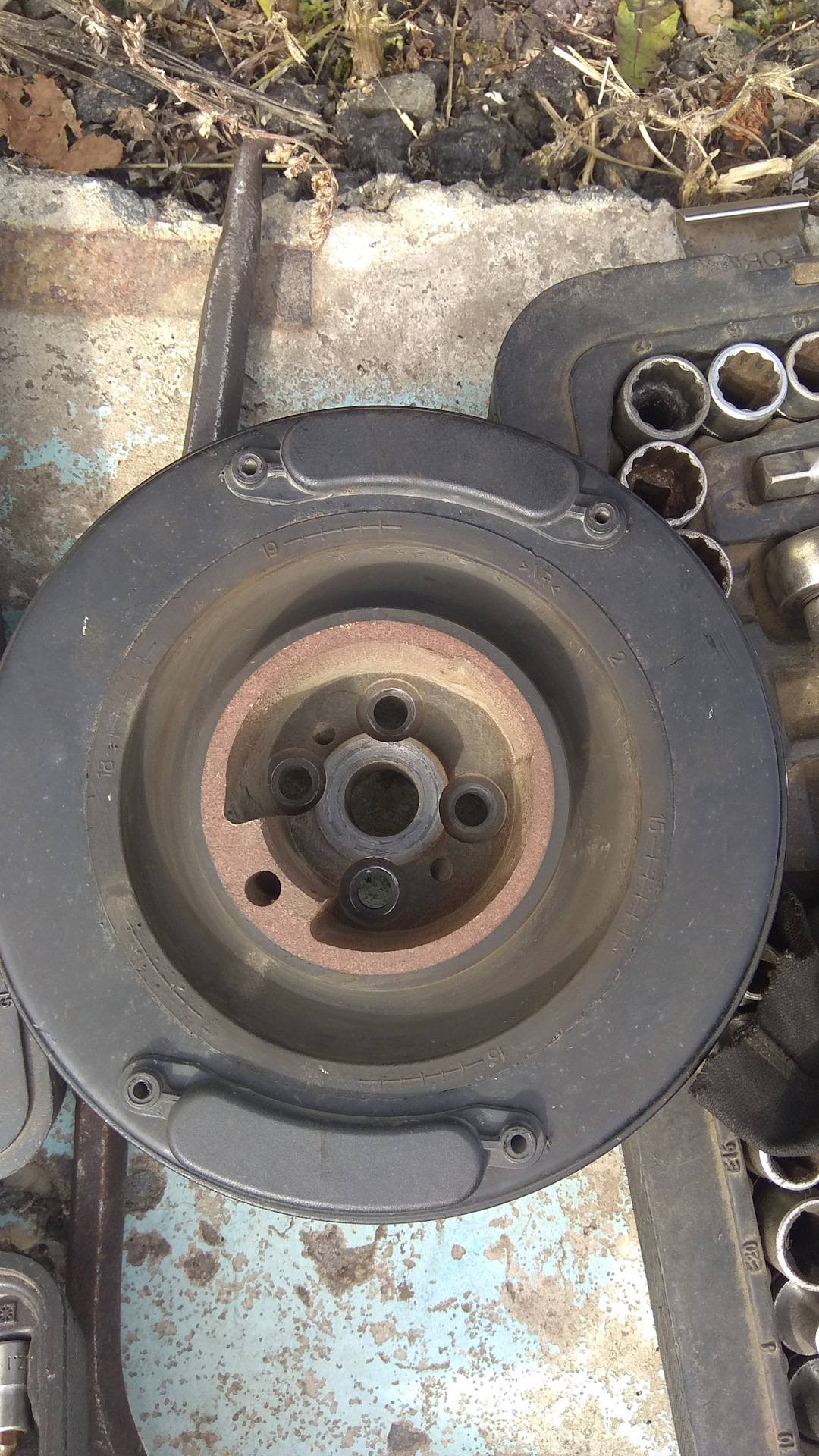 Демпферный шкив. — Volkswagen LT (2G), 2,5 л, 1999 года | наблюдение ...