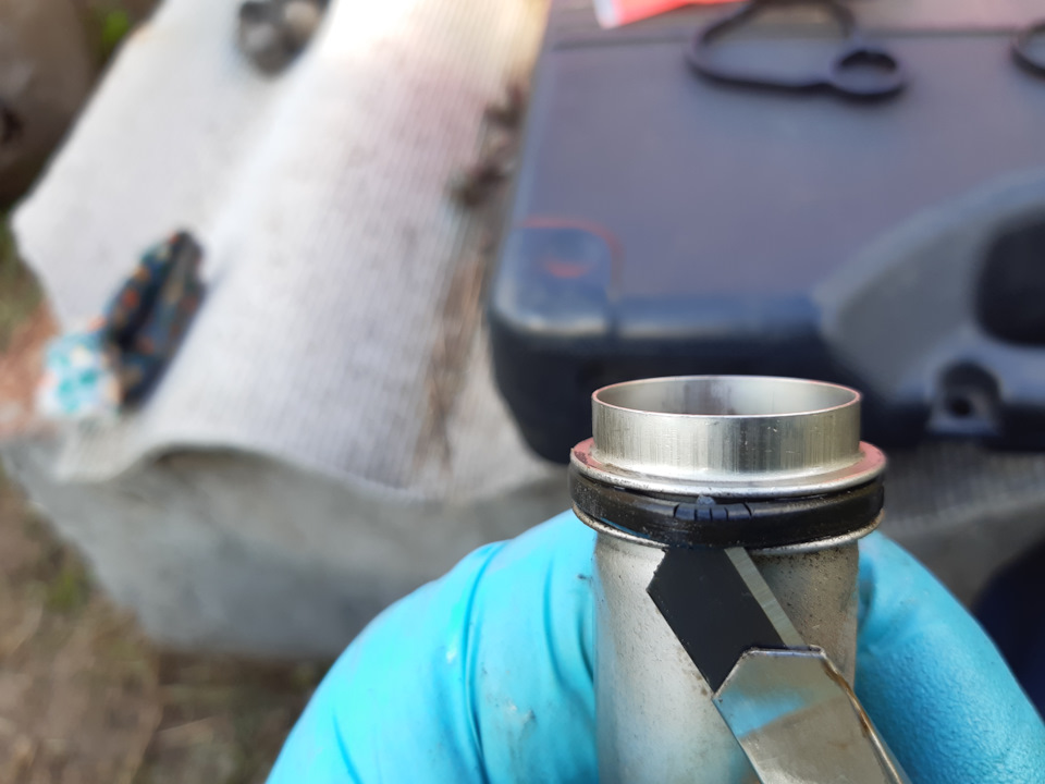 Прокладка одной из трубок, аналогично. — Opel Astra J