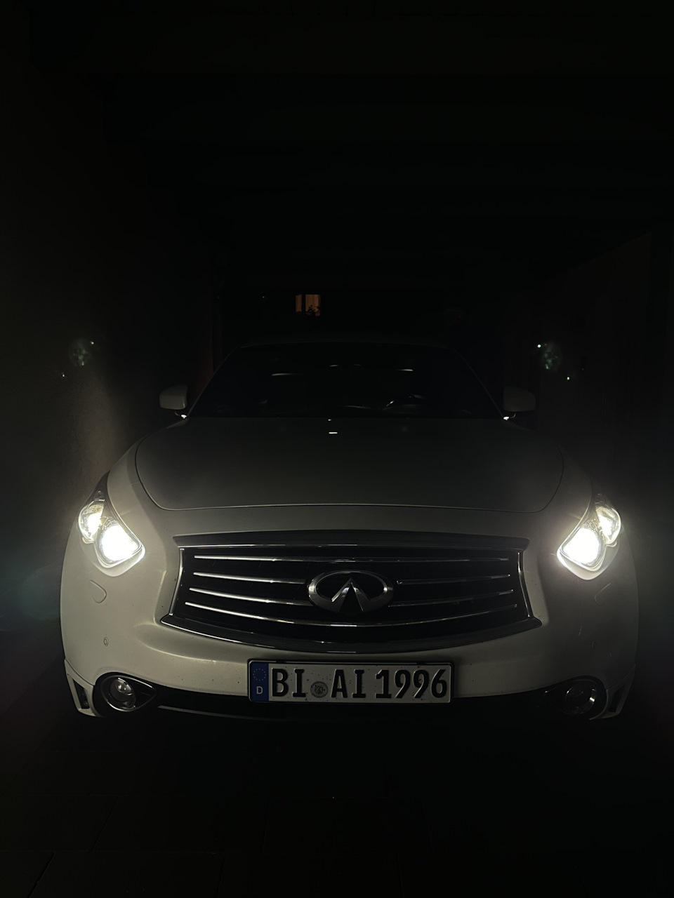 XENON, LED габариты и подсветка номера, LED освещение салона — Infiniti  QX70, 5 л, 2015 года | электроника | DRIVE2