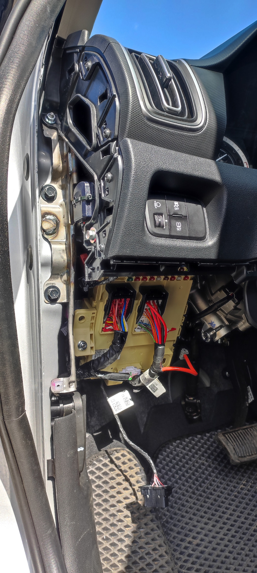 Установка датчика удара в штатную охранную сигнализацию. — Hyundai ...