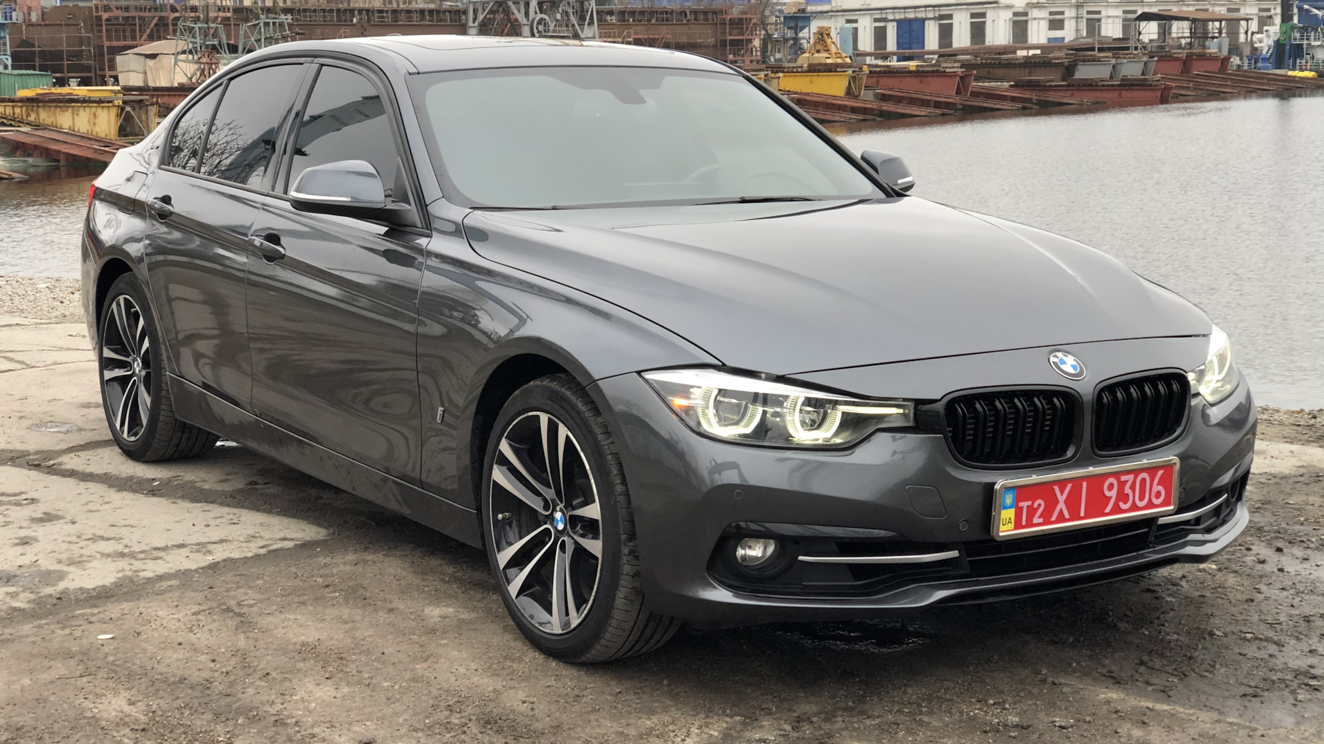 BMW 3 series (F30) 2.0 гибридный (Plug-in) 2018 | 330e Plug-In Hybrid ...