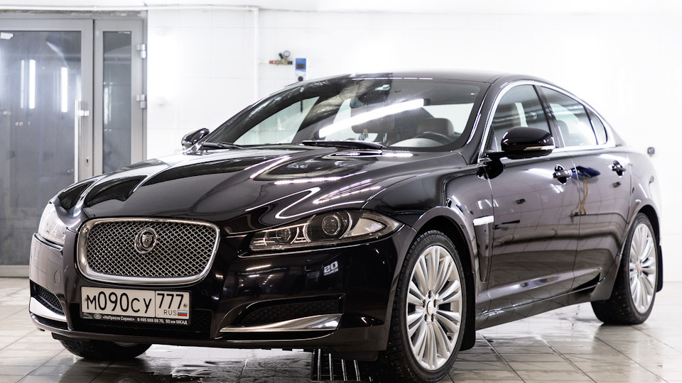 Jaguar XF Яга седан... баклажан)))