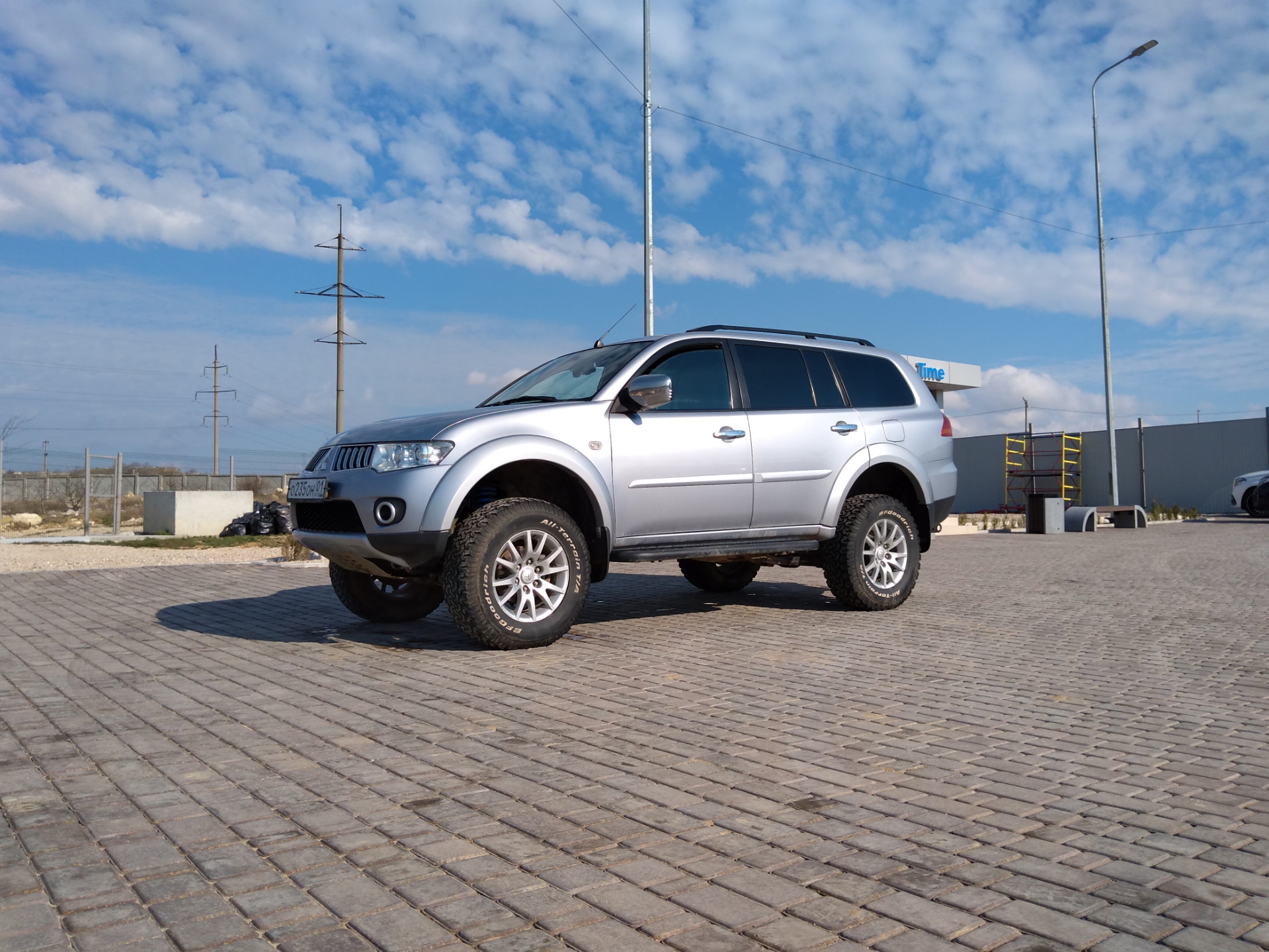 Диски pajero sport 2. Pajero Sport 2. Mitsubishi Pajero Sport 2 32 колеса. Колеса Митсубиси Паджеро спорт 2. Диски на Митсубиси Паджеро спорт 2.