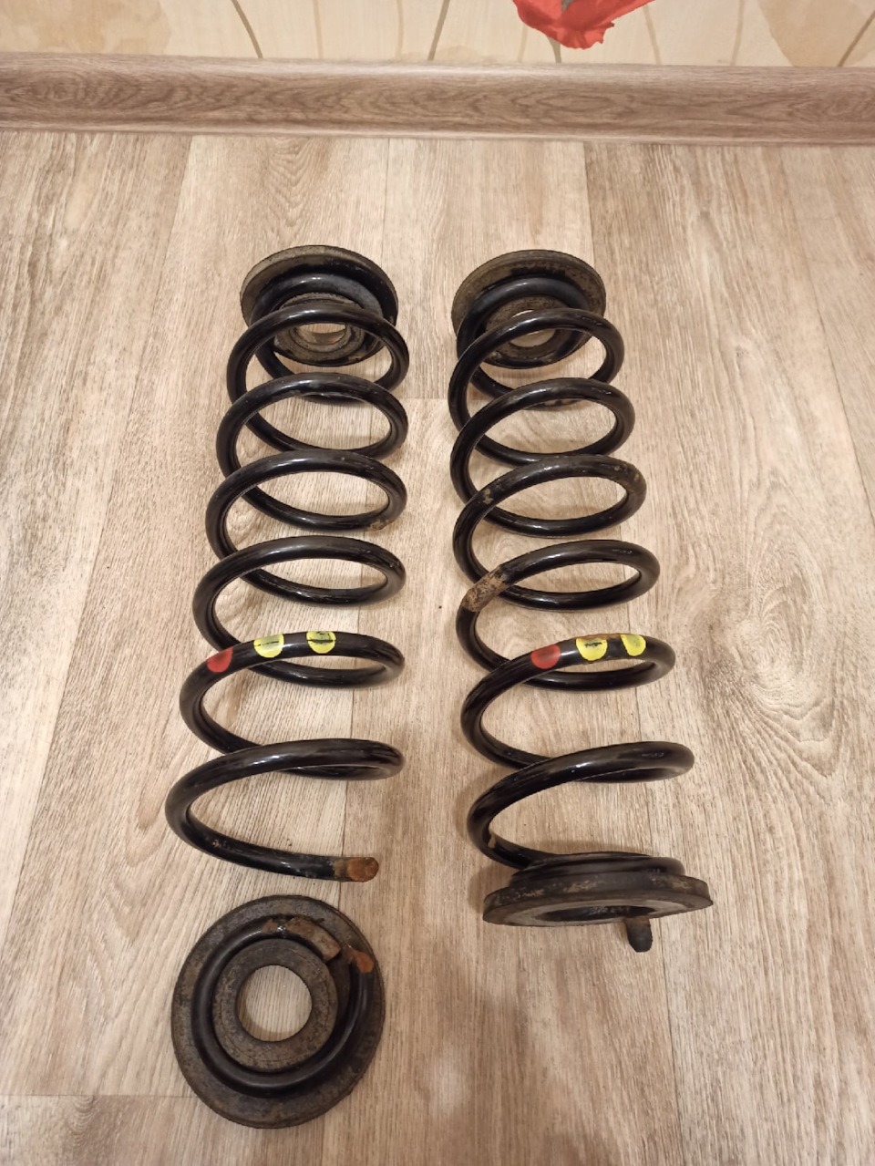 Лопнула задняя пружина 1K0 511 115 CK — Skoda Octavia A5 Mk2, 1,4 л ...