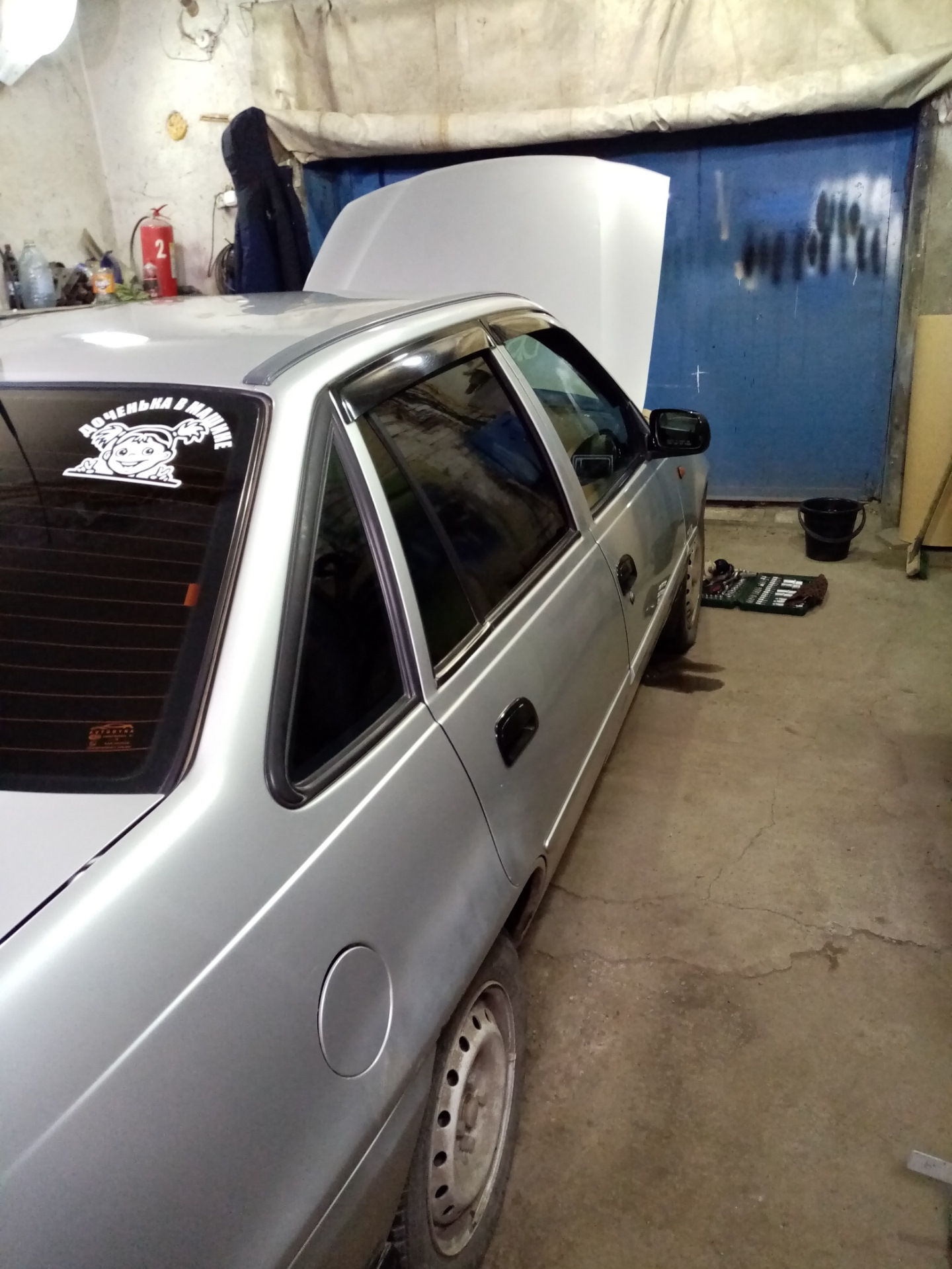 Замена масло в двигатели — Daewoo Nexia (N150), 1,5 л, 2012 года ...