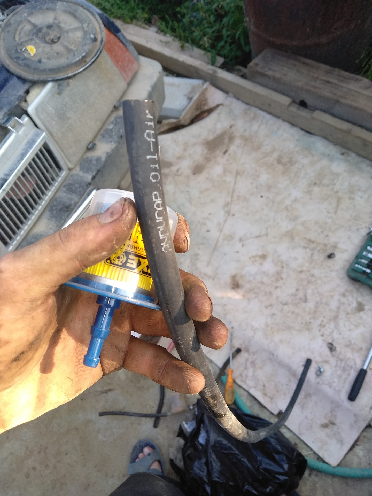 Замена топливных шлангов, фильтра и замена масла — Toyota Mark II (90 ...