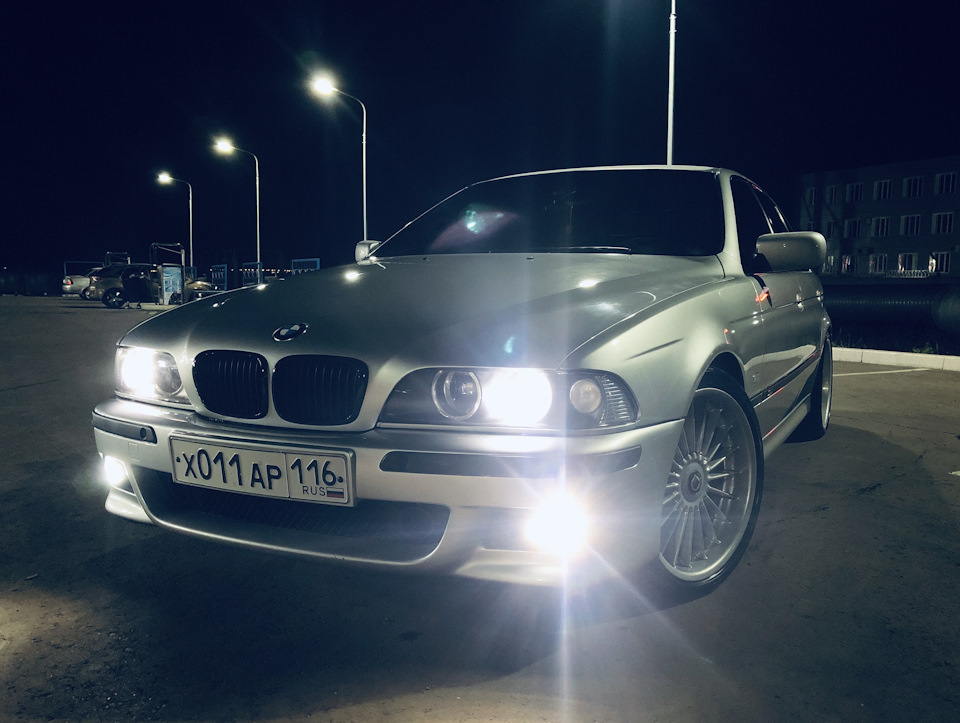 Фото в бортжурнале BMW 5 series (E39). Запчасти на фото: AP116