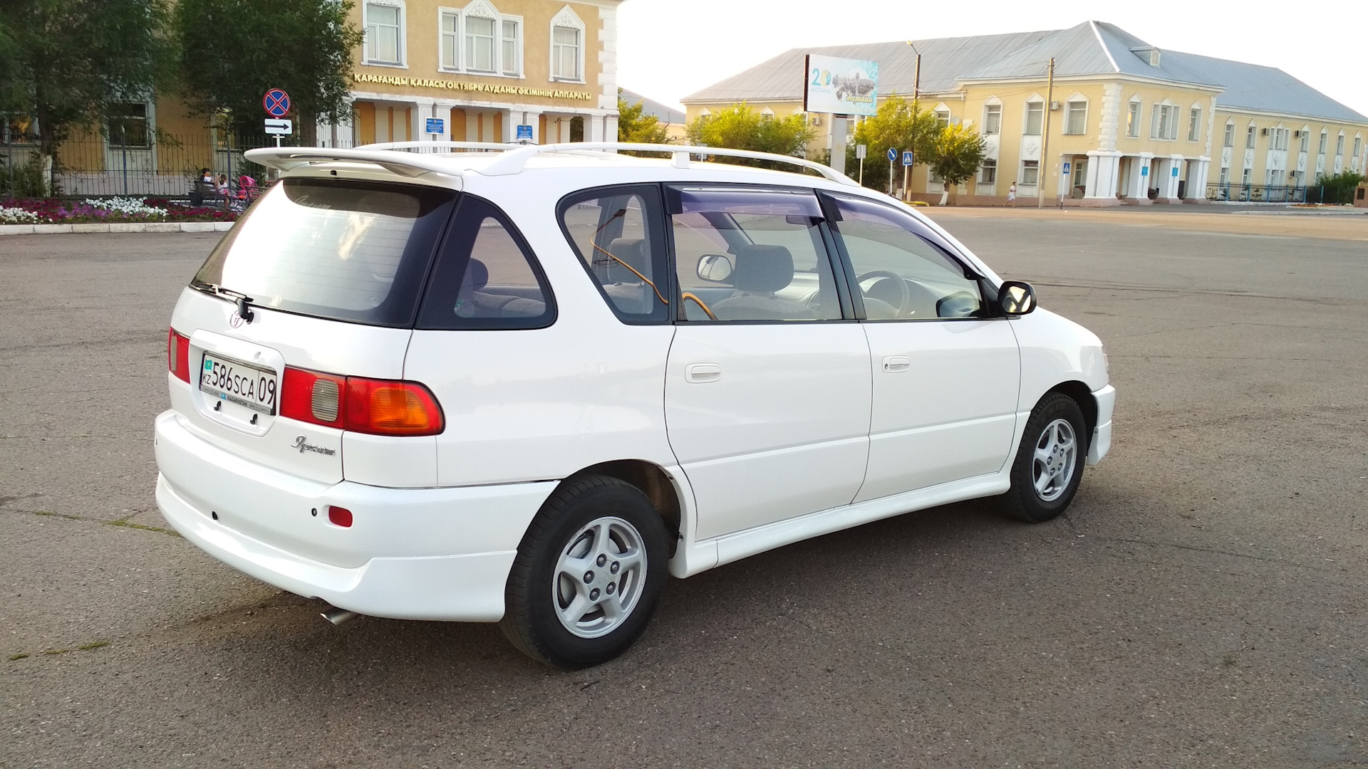 Toyota ipsum 1997