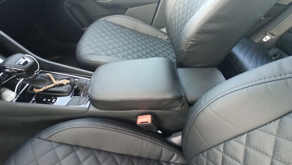 4wB3H8dTu0mN45 FurGHzFyOSWI 960 Как одевать чехлы на сиденья автомобиля шкода рапид