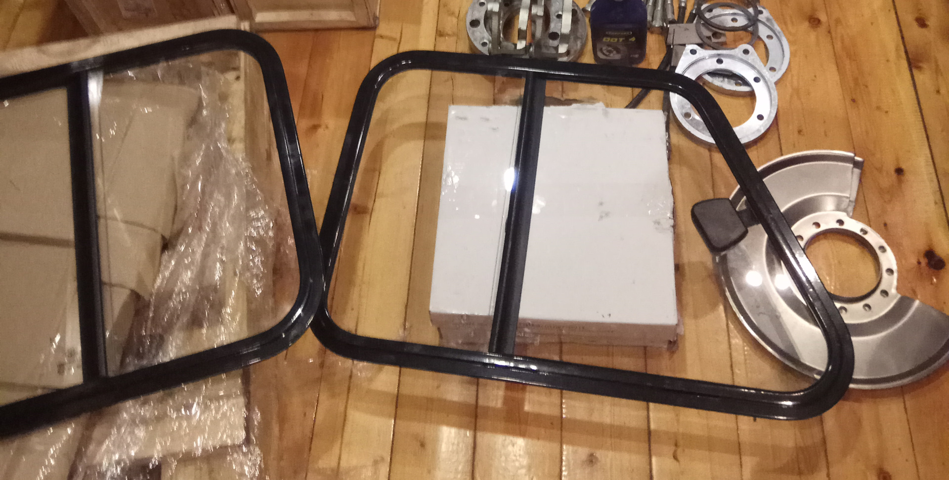 Форточки На Уаз Хантер Раздвижные Купить