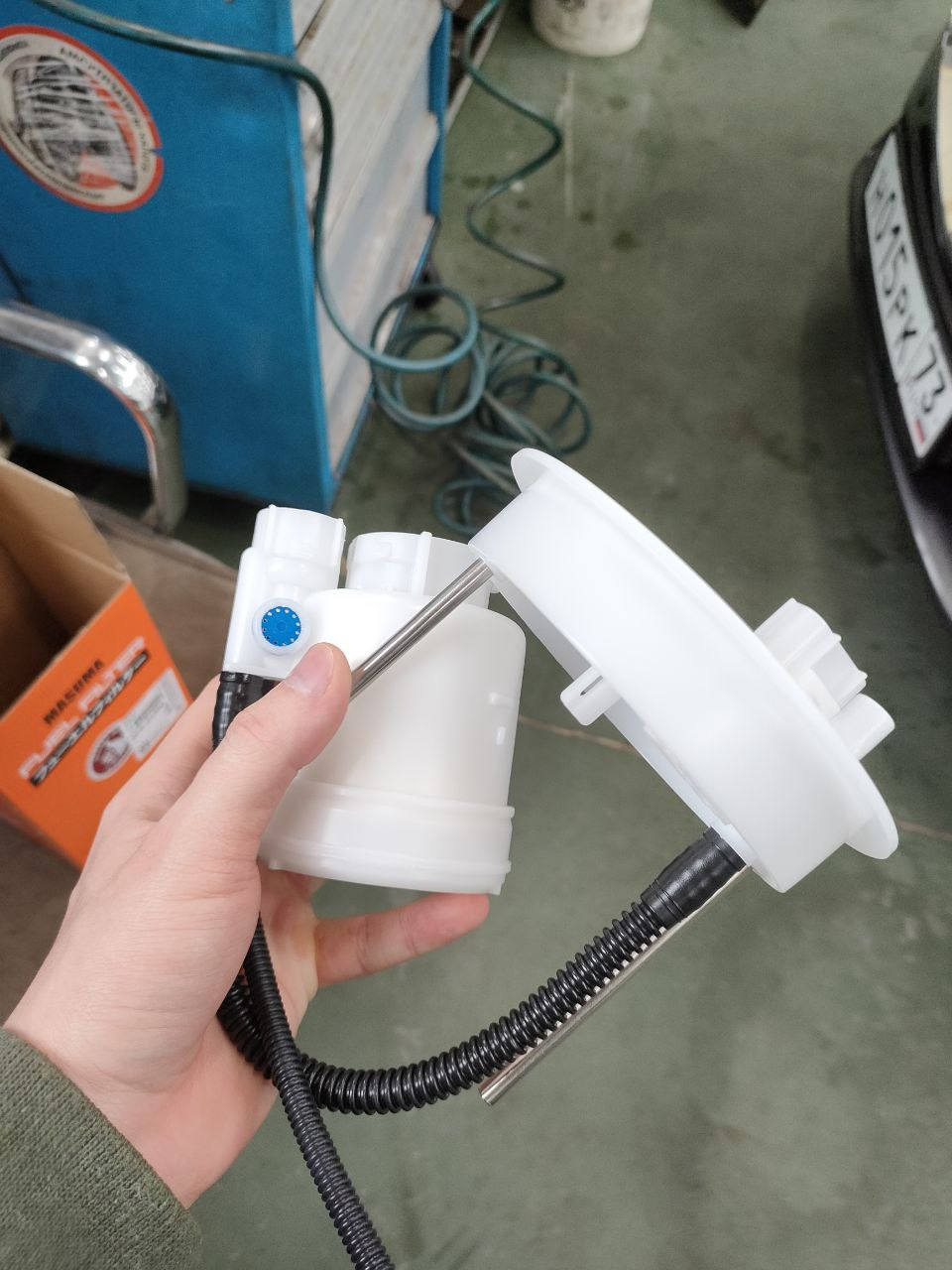 Замена топливного фильтра и промывка в бак — Mazda 6 (3G) GJ, 2,5 л ...