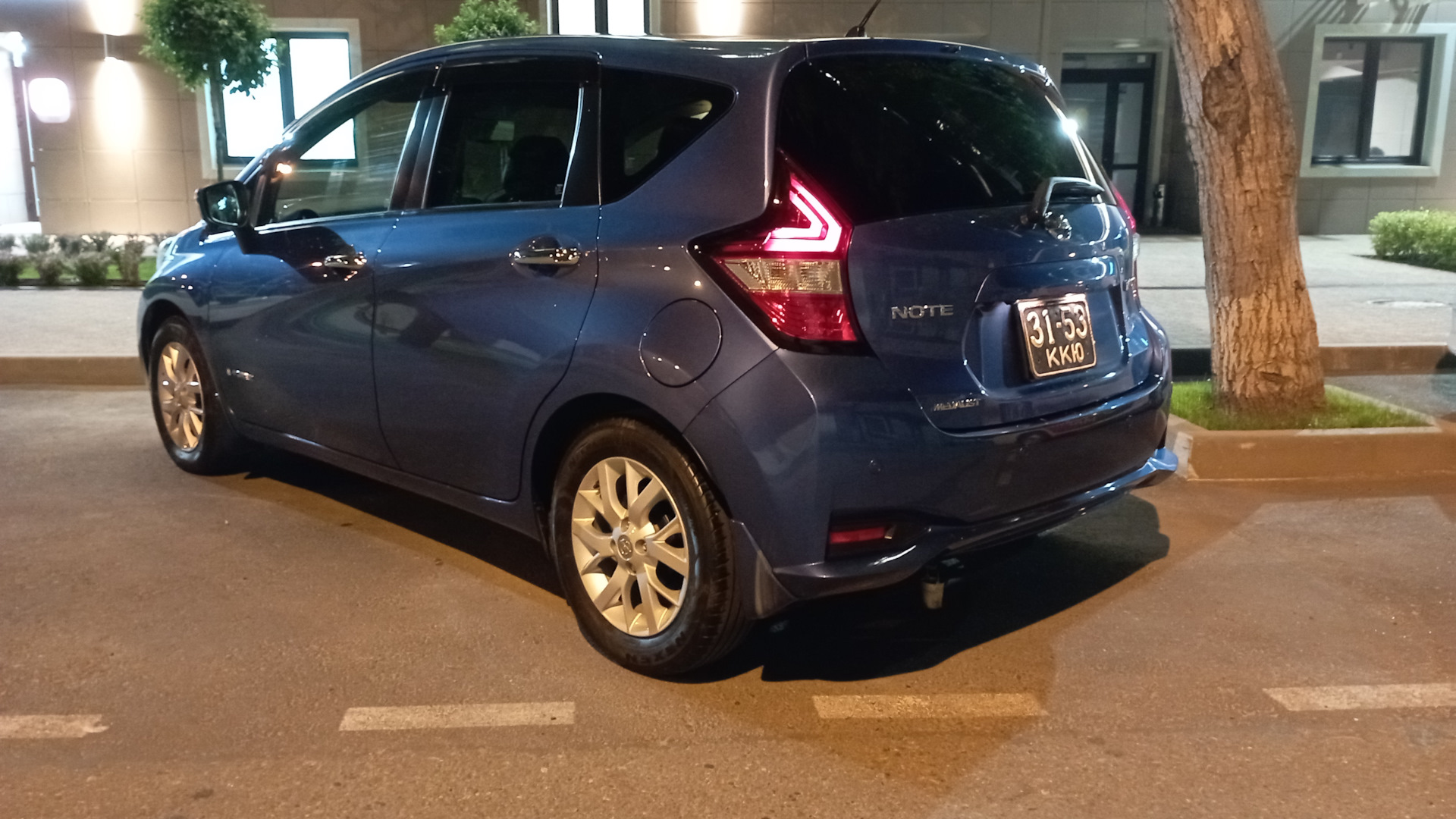 Nissan Note e-Power 1.2 гибридный 2018 | на DRIVE2