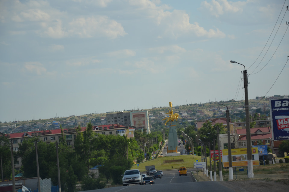 Считается ли, что ты побывал в городе, если у тебя в коллекции есть такое фото? — Jeep Cherokee (KL)