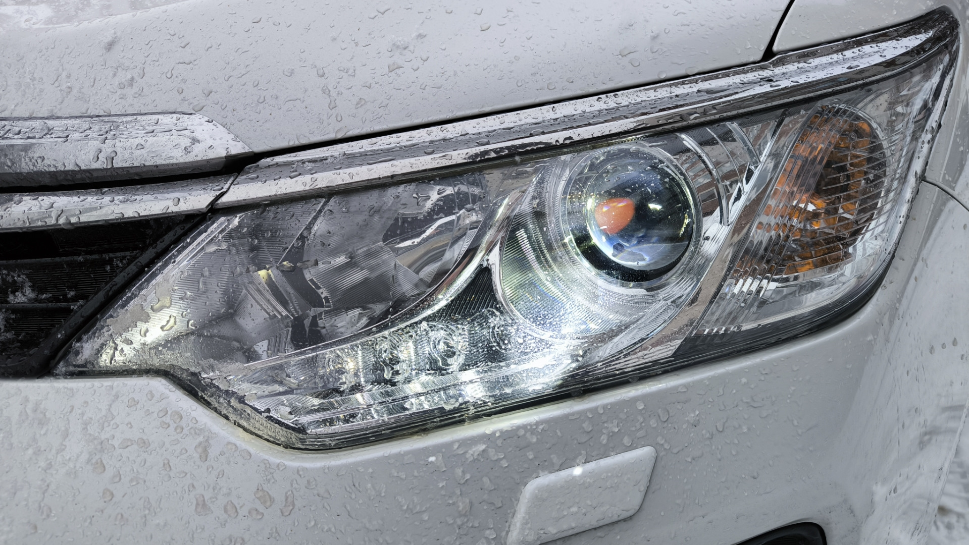 Bi led прозрение — Toyota Camry (XV50), 2,5 л, 2016 года | тюнинг | DRIVE2