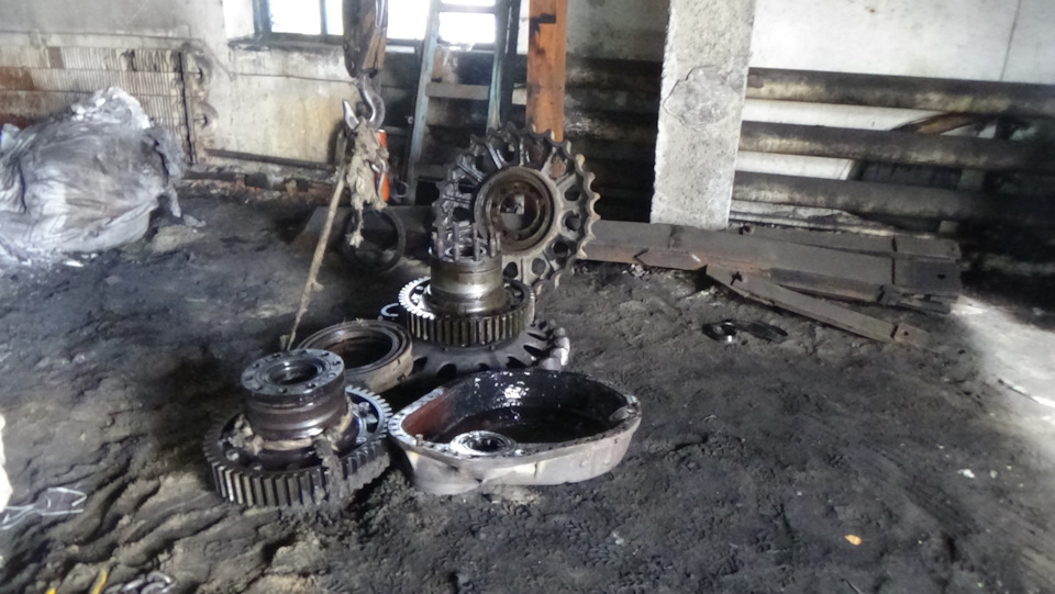 1# Ремонт бортовой ЧТЗ Т-130 #разобрали два трактора — DRIVE2