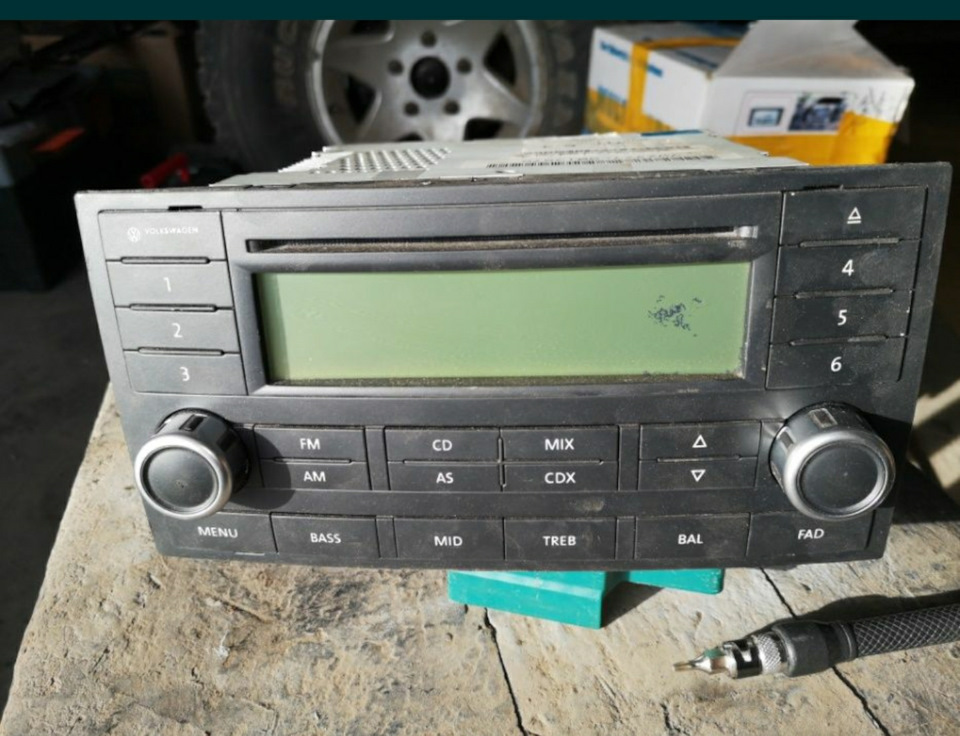 Как поменять магнитолу на Touareg — DRIVE2