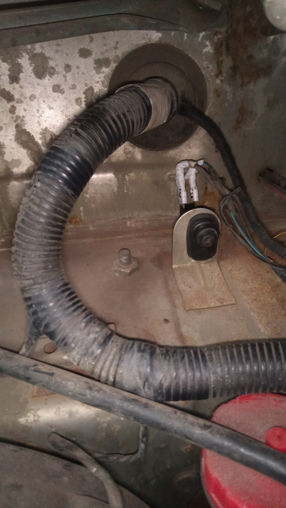 Концевики капота — УАЗ Patriot, 2,7 л, 2013 года | поломка | DRIVE2