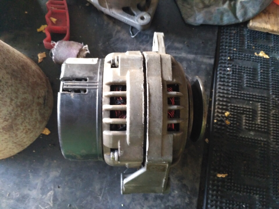 Как заменить реле-регулятор без снятия генератора? — Lada 4x4 3D, 1,7 л ...