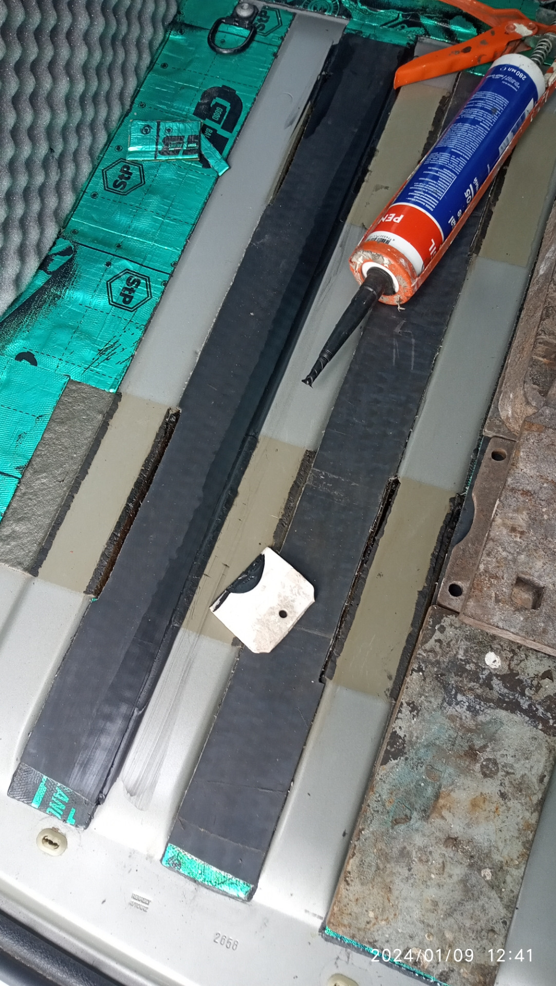 Обесшумка, ровный пол в багажнике Ларгус — Lada Ларгус, 1,6 л, 2018 ...