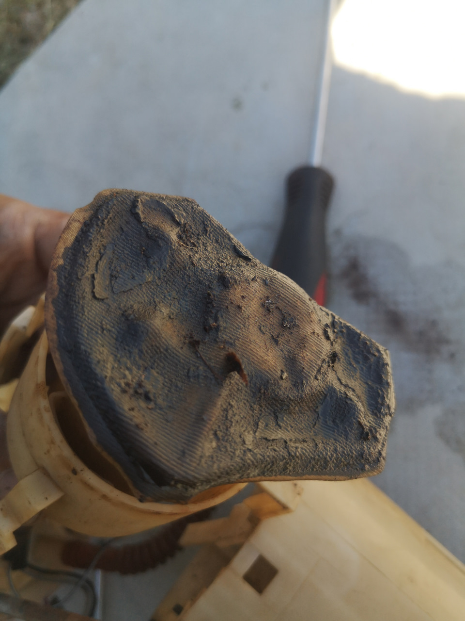 Замена сетки топливного насоса — Lada Калина седан, 1,6 л, 2007 года ...